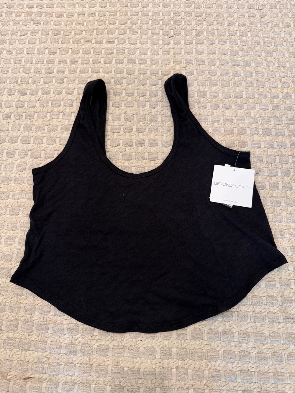Beyond Yoga Black Scoop Neck Crop Tank Top sz xs